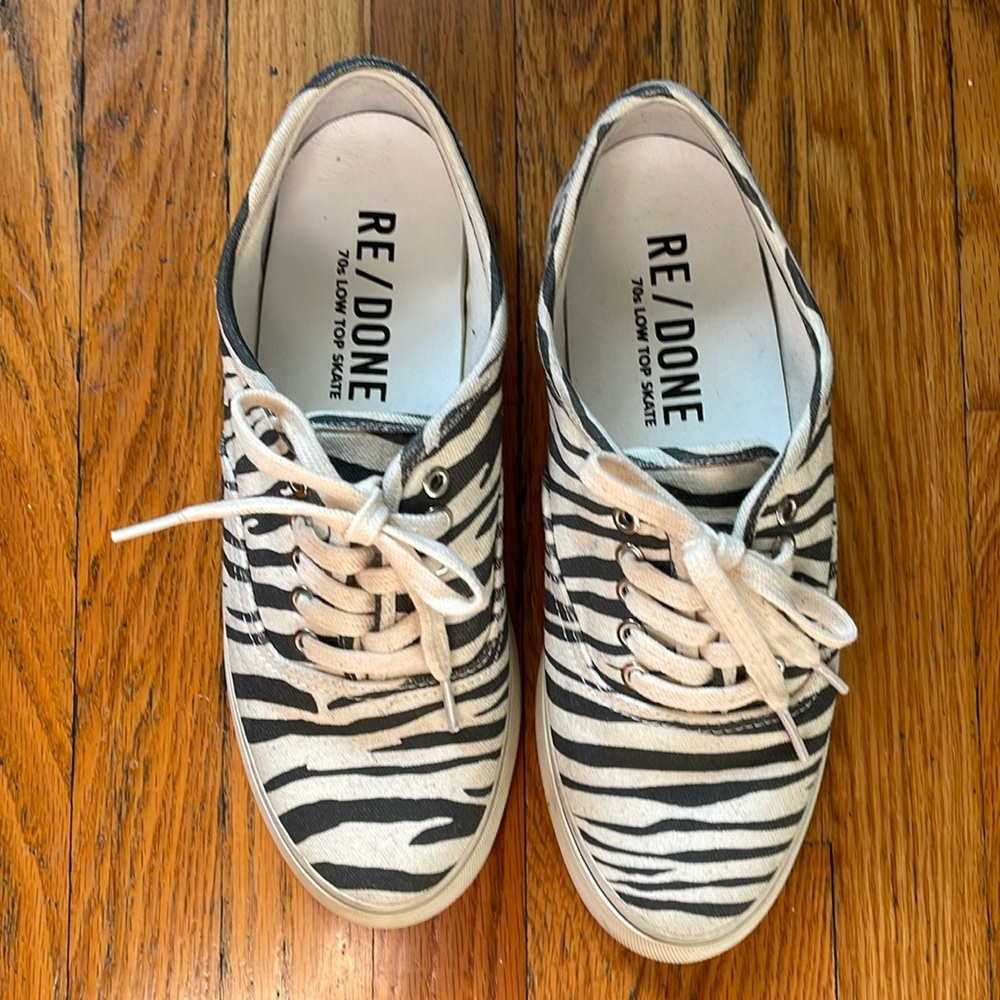 Zebra print low top sneakers